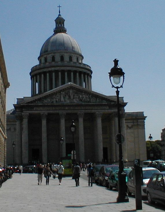 Van Christelijke Basiliek Tot Tempel Van De Natie Optische Fenomenen